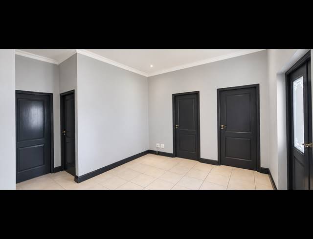 4 BEDROOM FREEHOLD FOR SALE IN SUNWARD PARK